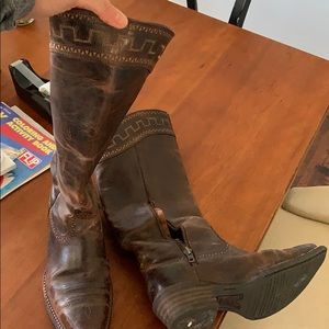 Ariat cowboy boot like new